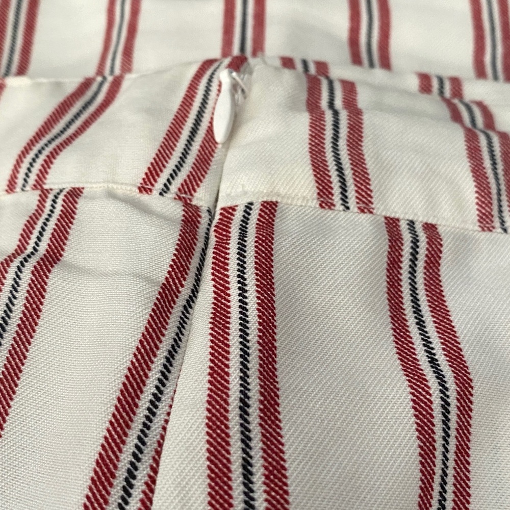 Madison Sz Large Jump Suit Red White Striped Wrap Around Tie Front with Pockets - Picture 11 of 12